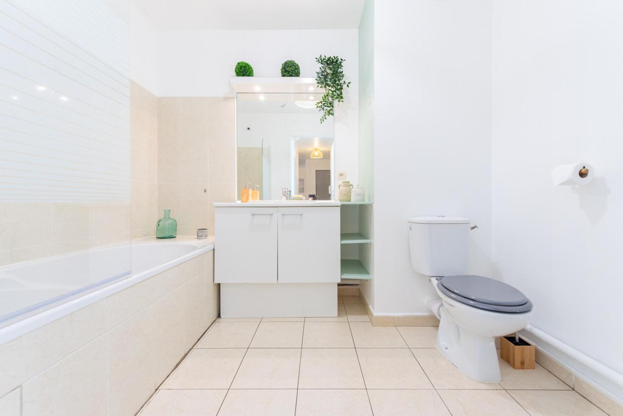 Bao Location - Ideal Pro & Groupe - Calme - Lumineux - Wifi - Terrasse - Jardin - Plage A 2Km - Proche Centre Ville, Gare, Commerces - Parking Prive ตูลง ภายนอก รูปภาพ